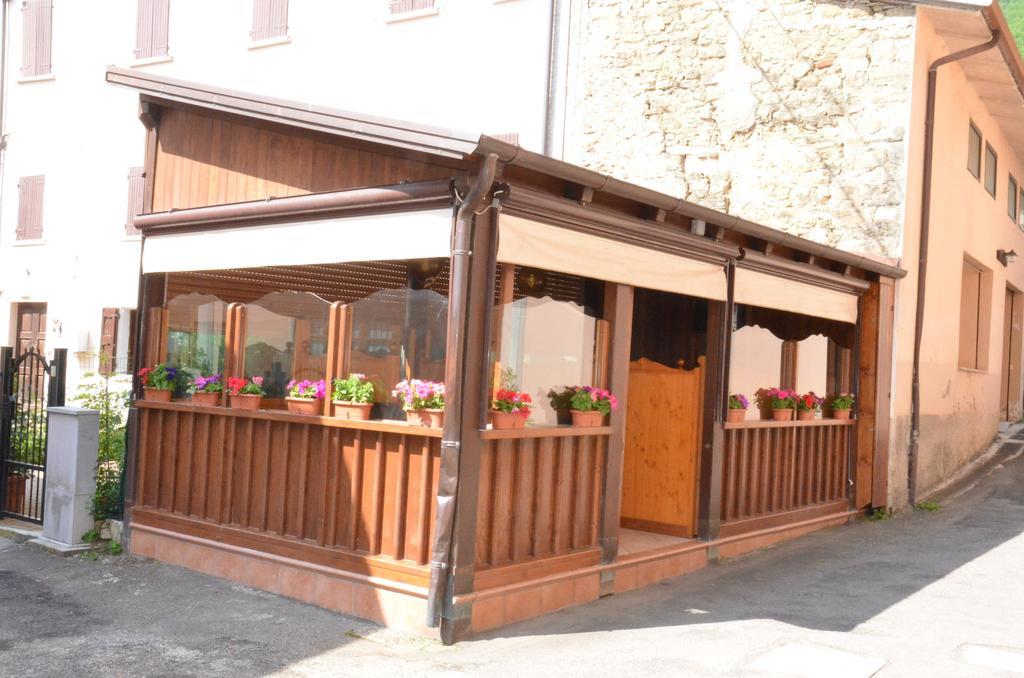 Hotel La Piazzetta Vidiciatico Ngoại thất bức ảnh